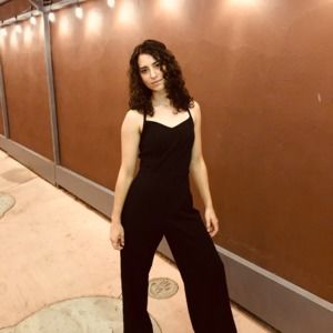 Meet your Posher, Danielle